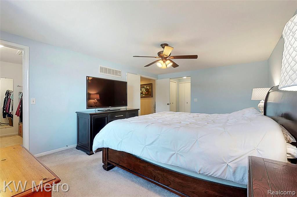 1722 Snowden Circle Rochester Hills, MI 48306 - Photo 23 of 39