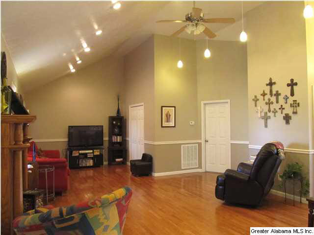 1549 Beck Road Eastaboga, AL 36260 - Photo 3 of 32