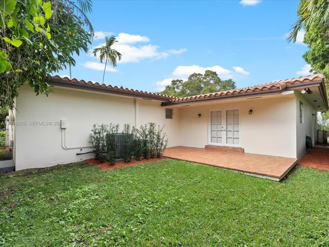 $4,975 | 911 Pizarro Street, Coral Gables, FL 33134