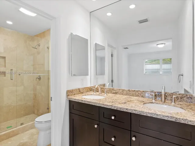 $4,975 | 911 Pizarro Street, Coral Gables, FL 33134