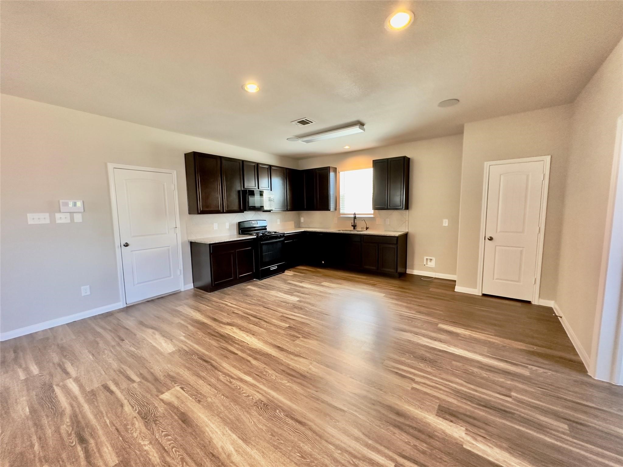 18606 Lansdowne Stream Path Katy, TX 77449 - Photo 14 of 39