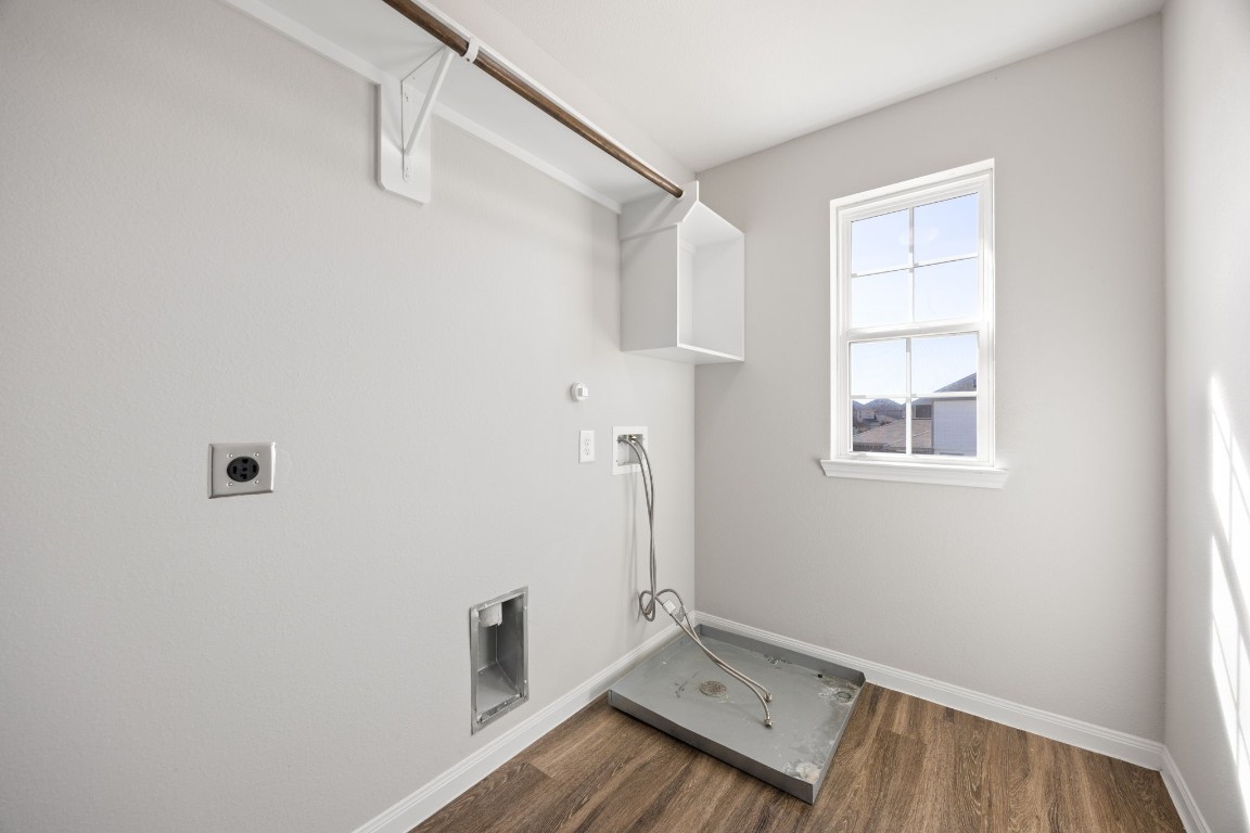 18606 Lansdowne Stream Path Katy, TX 77449 - Photo 37 of 39 Large upstairs laundry room for added convenience.