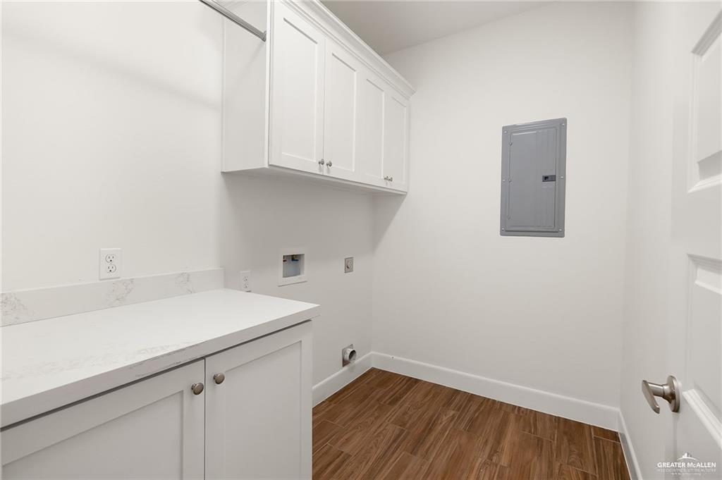 2110 Trinity Street Donna, TX 78537 - Photo 13 of 17 a utility room with a sink