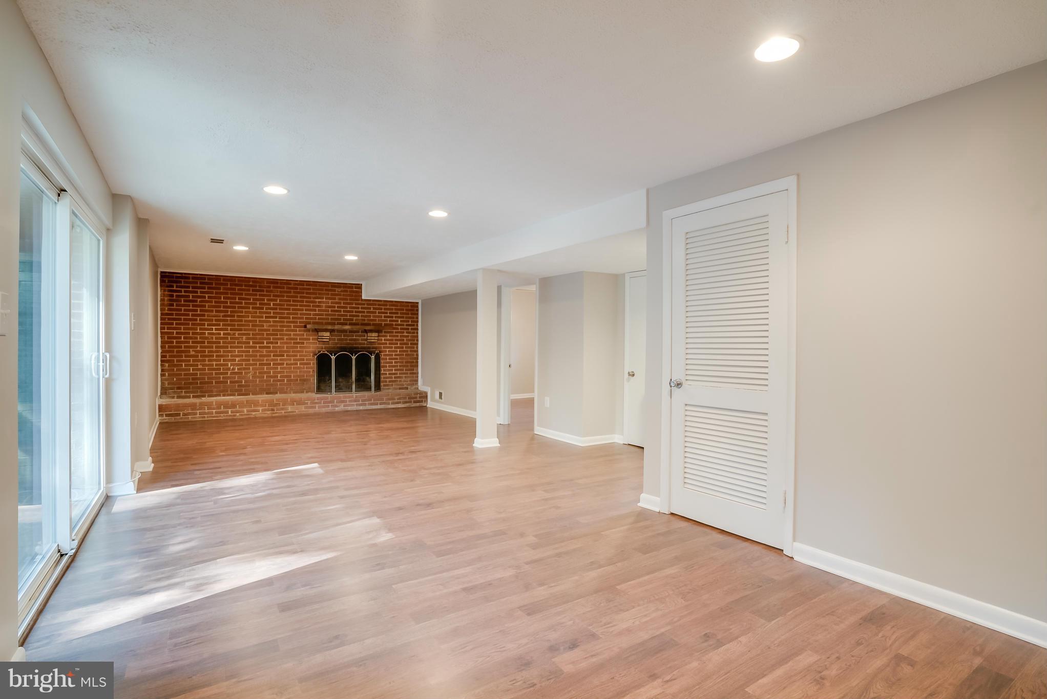 5605 Jason Street Cheverly, MD 20785 - Photo 24 of 30 2nd Living Room