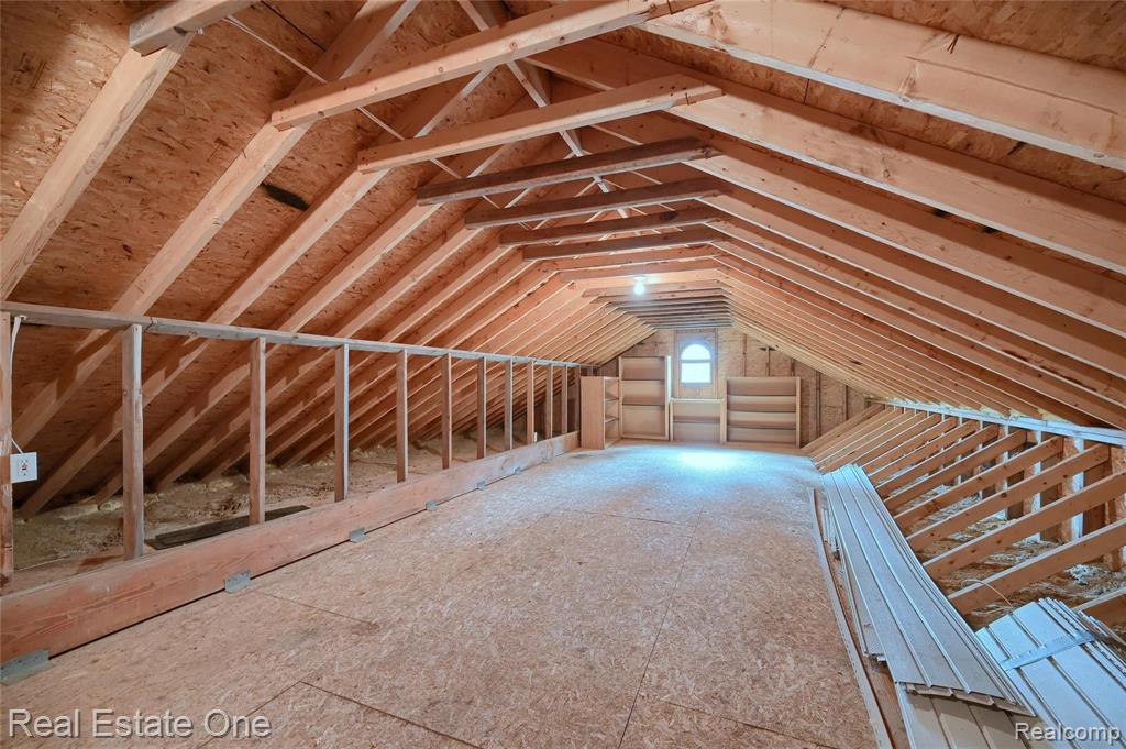 944 Pine Tree Road Lake Orion, MI 48362 - Photo 18 of 81 Gallery Image 18
