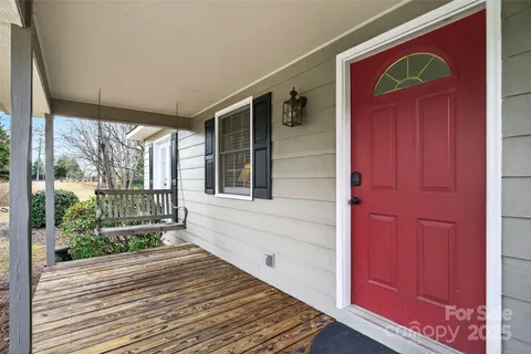 a view of a entryway door of the house