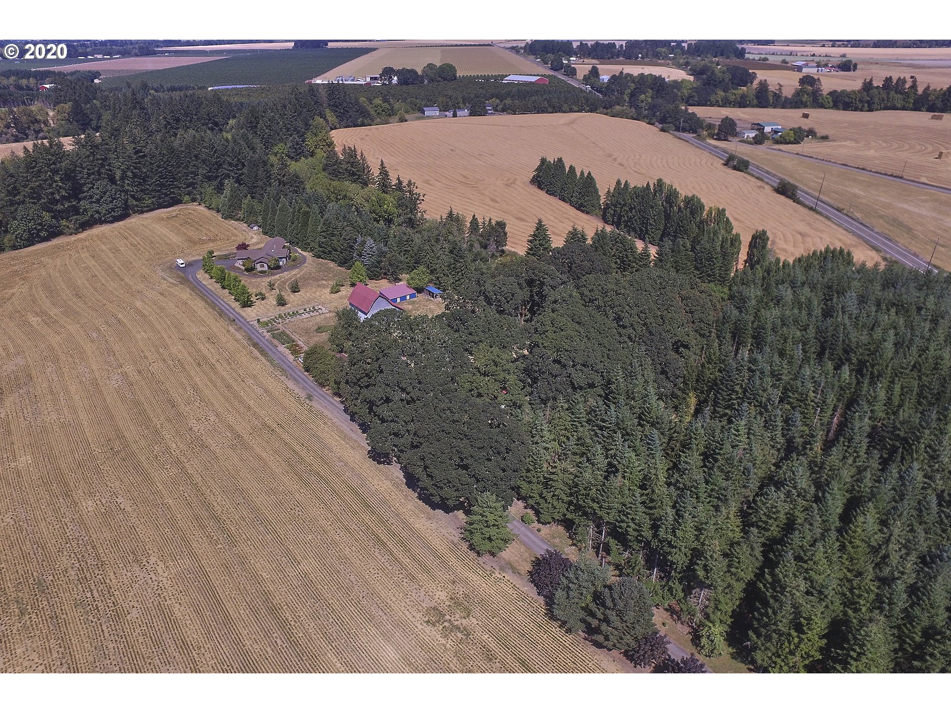 6315 Southeast Whiteson Road Amity, OR 97101 - Photo 17 of 30 a view of a terrace with skyline