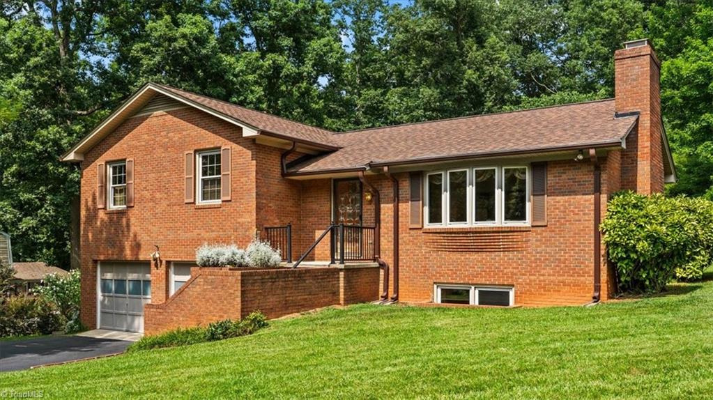 1864 Gum Tree Road Asheboro, NC 27205 - Photo 3 of 44 Gallery Image 3