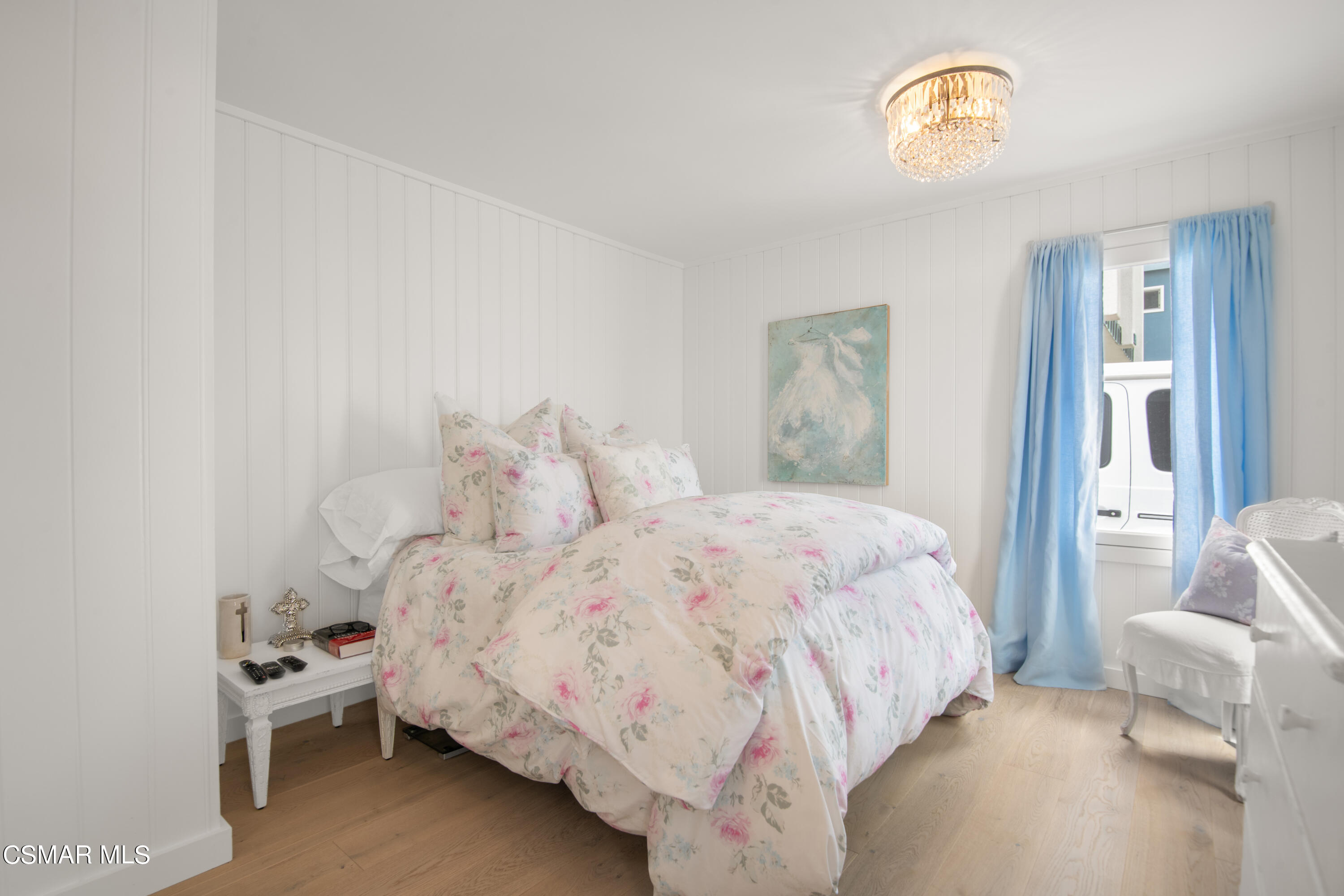 132 Santa Rosa Avenue Oxnard, CA 93035 - Photo 14 of 28 a bedroom with a bed and a window