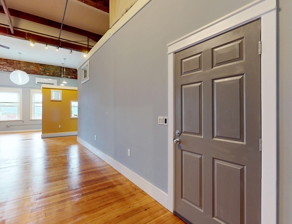 245 Main Street, Unit 3 Northampton, MA 01060 - Photo 5 of 31