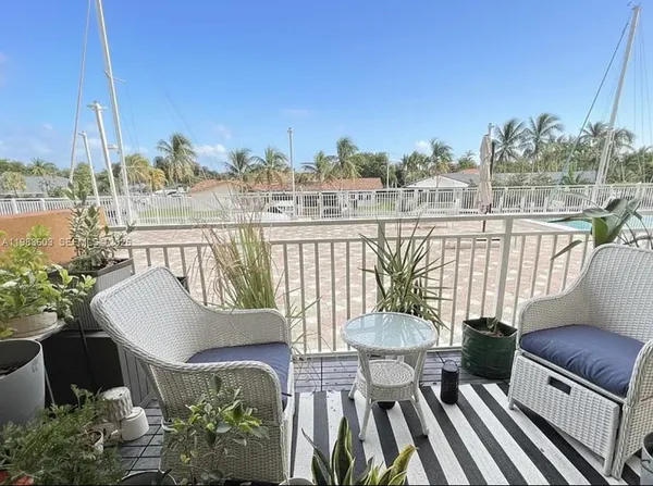 $1,700 | 2450 Northeast 135th Street, Unit 103, North Miami, FL 33181