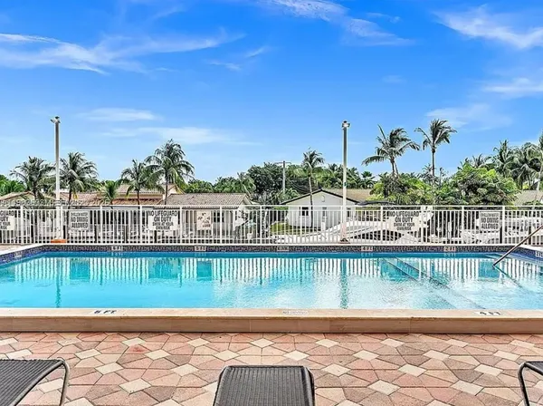 $1,700 | 2450 Northeast 135th Street, Unit 103, North Miami, FL 33181