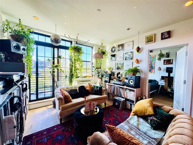 $2,999 | 129 Stockholm Street, Unit 4R | Bushwick