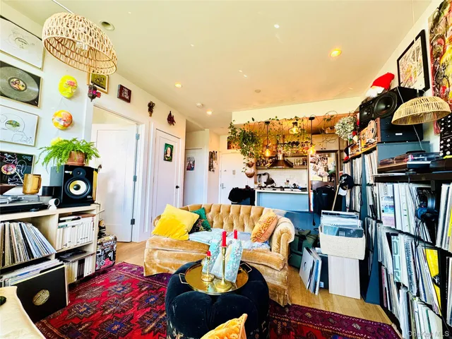 $2,999 | 129 Stockholm Street, Unit 4R | Bushwick