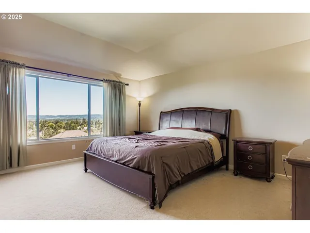 $738,000 | 6340 Southwest 166th Place, Beaverton, OR 97007