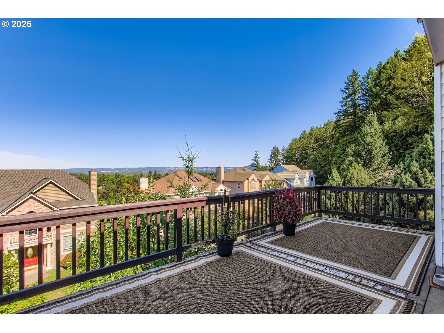 6340 Southwest 166th Place Beaverton, OR 97007 - Photo 2 of 26