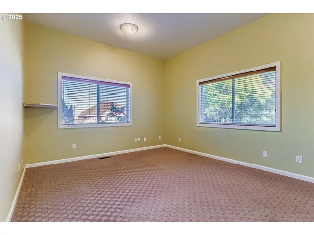 $738,000 | 6340 Southwest 166th Place, Beaverton, OR 97007