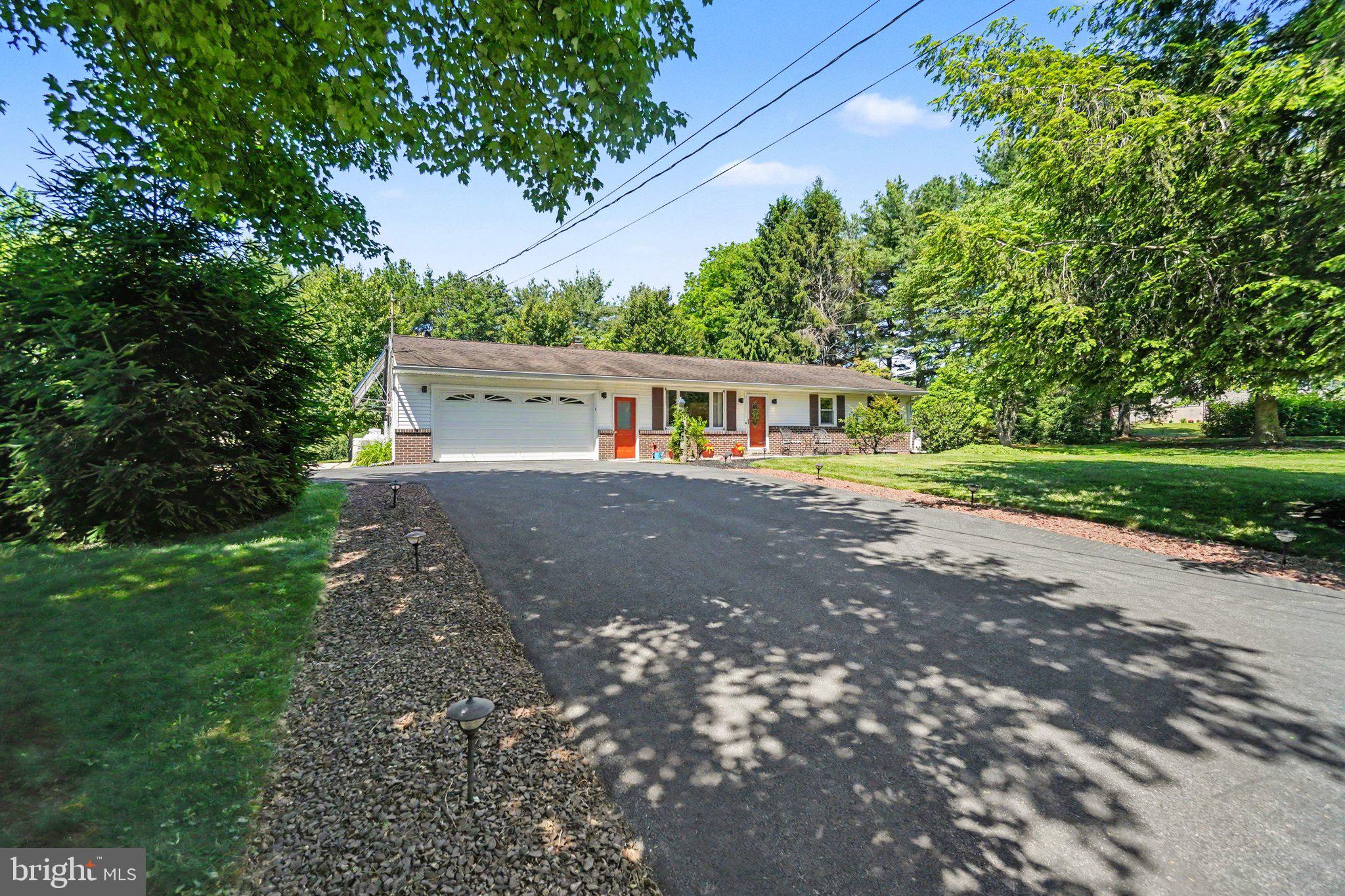 24 Mountain View Road Bethel, PA 19507 - Photo 3 of 37