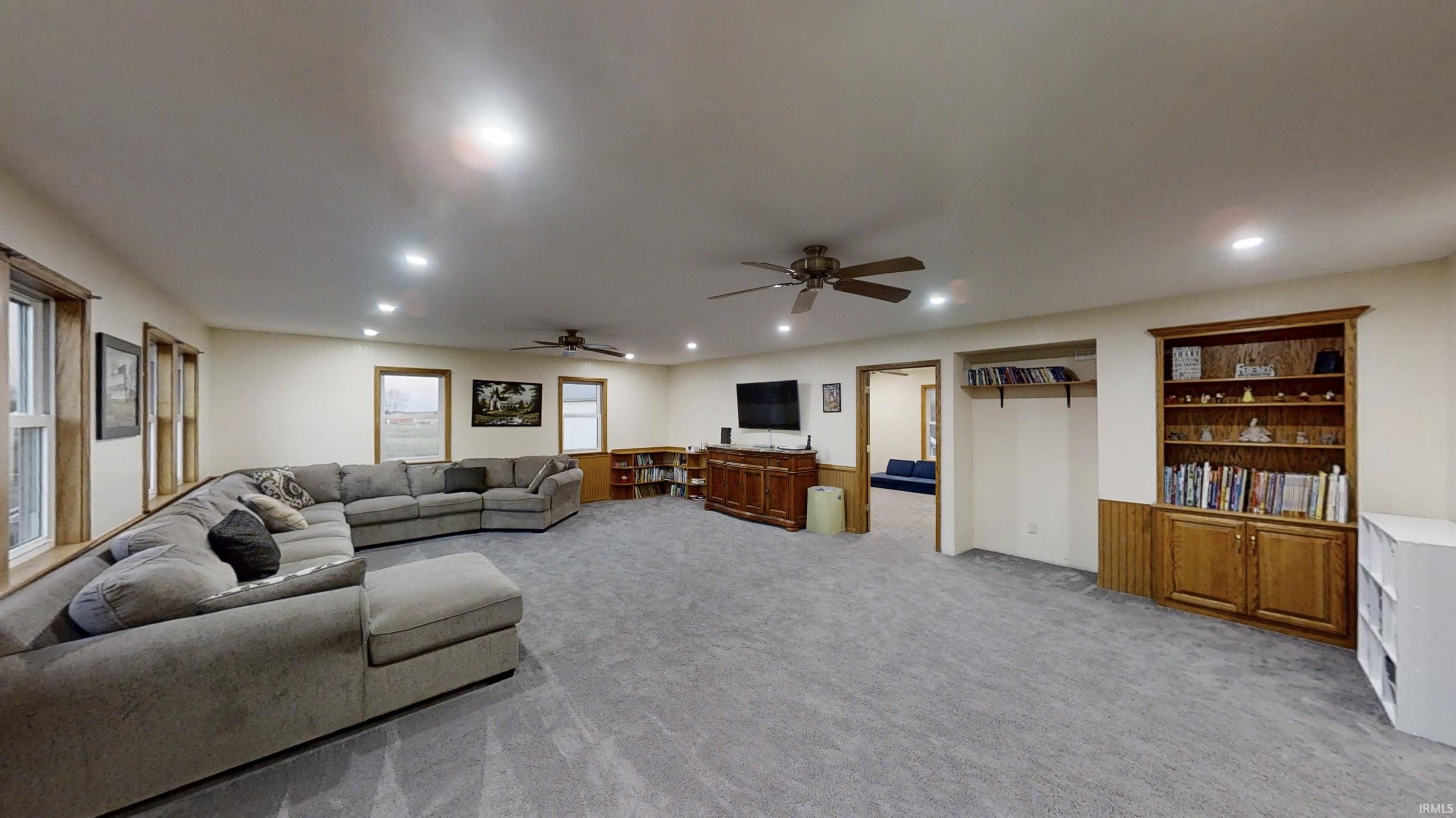 2389 South Whitley Road Columbia City, IN 46725 - Photo 11 of 35