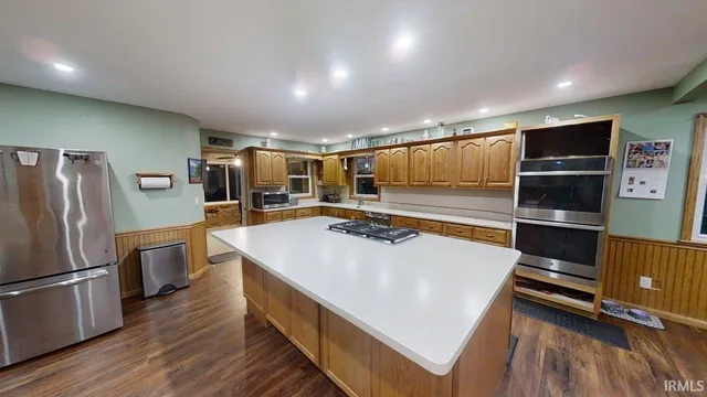 $529,900 | 2389 South Whitley Road, Columbia City, IN 46725