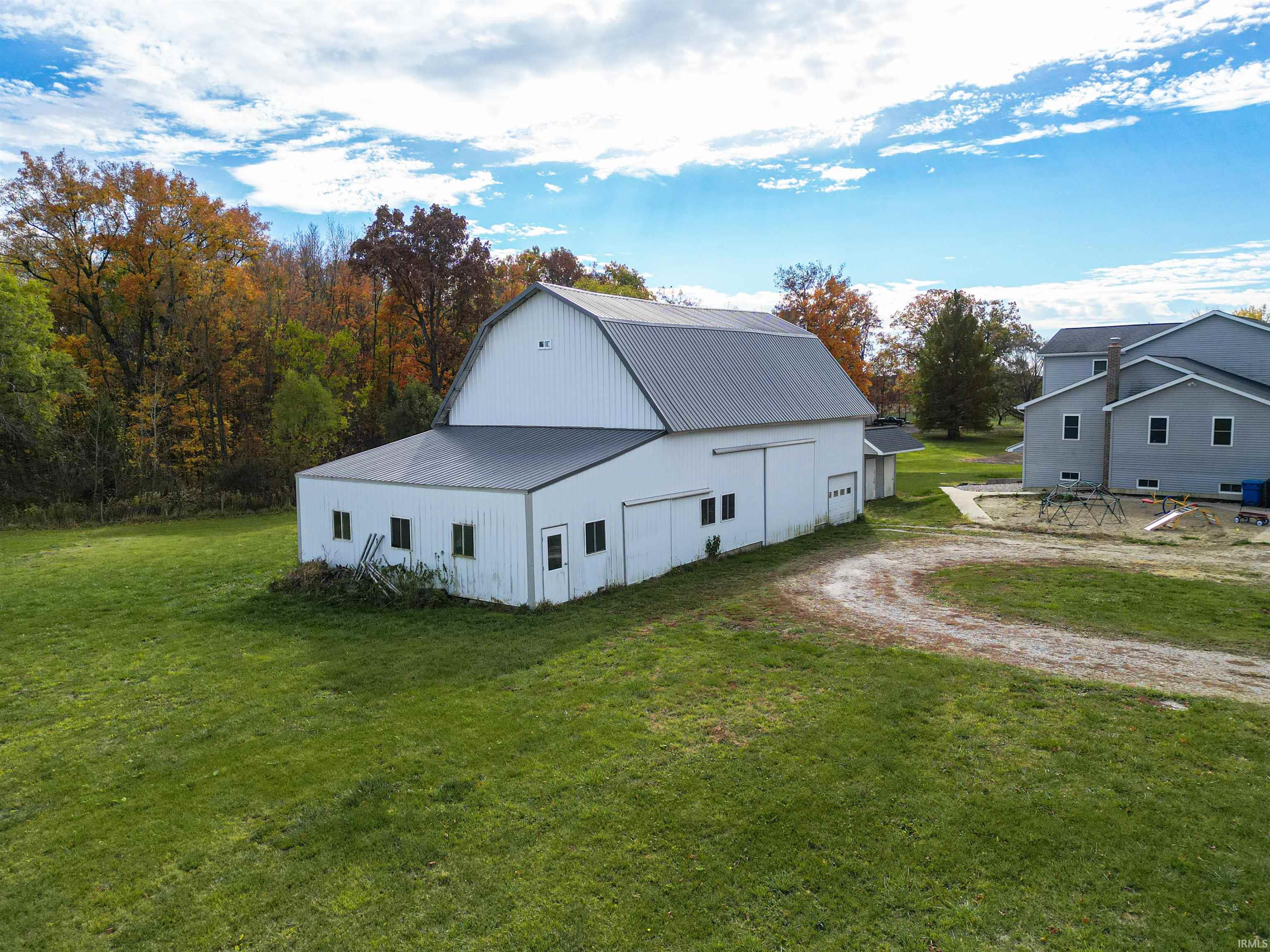 2389 South Whitley Road Columbia City, IN 46725 - Photo 8 of 35