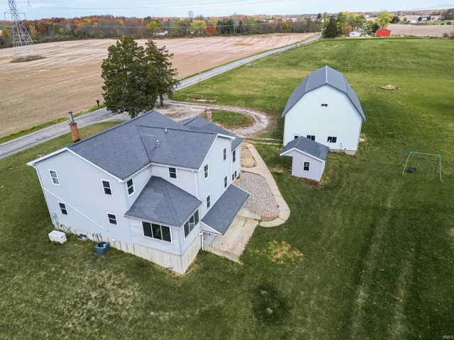 $529,900 | 2389 South Whitley Road, Columbia City, IN 46725