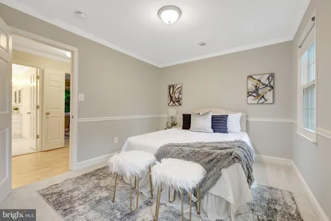 $1,600,000 | 2006 Carriage Court, Vienna, VA 22181