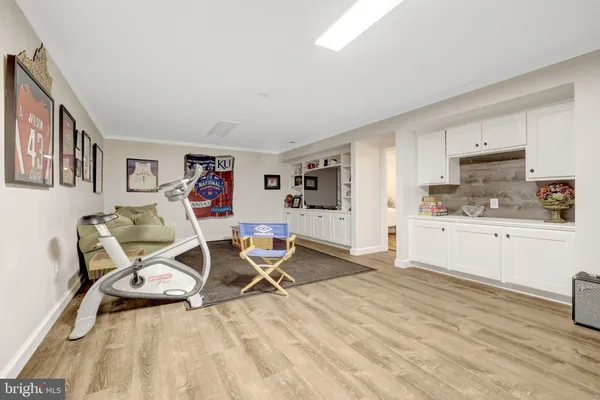 $1,600,000 | 2006 Carriage Court, Vienna, VA 22181