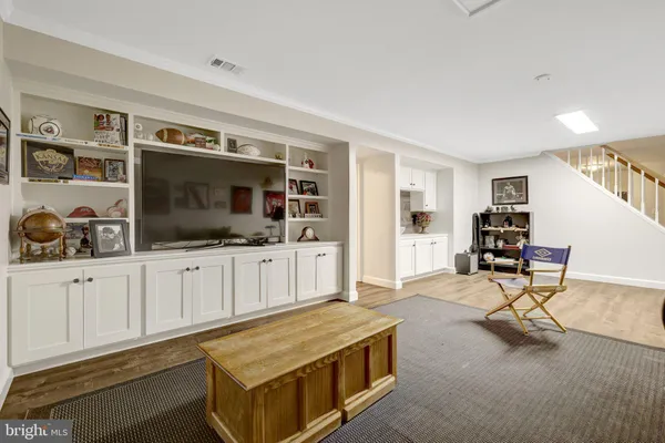 $1,600,000 | 2006 Carriage Court, Vienna, VA 22181