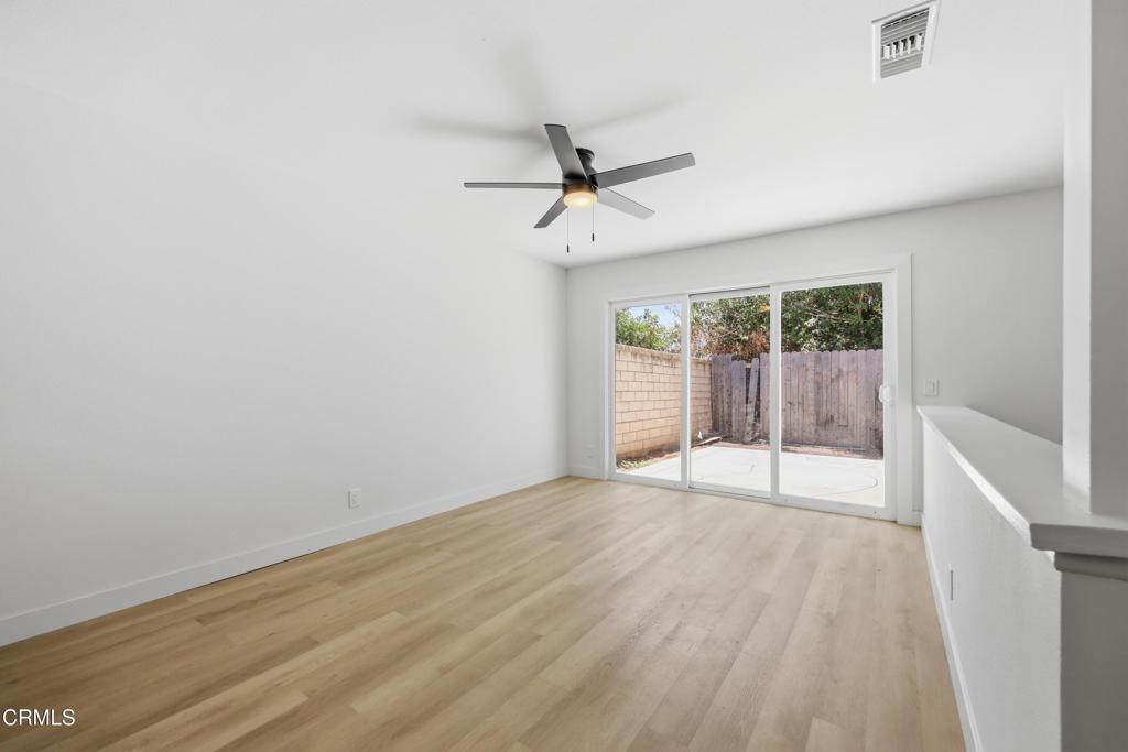 5226 Creekside Road Camarillo, CA 93012 - Photo 7 of 35