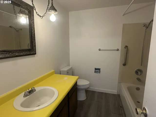 $650,000 | 15813 Southeast 1st Street, Vancouver, WA 98684