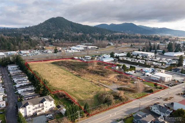 $1,999,999 | 2318 Old Highway 99 South Road, Mount Vernon, WA 98273