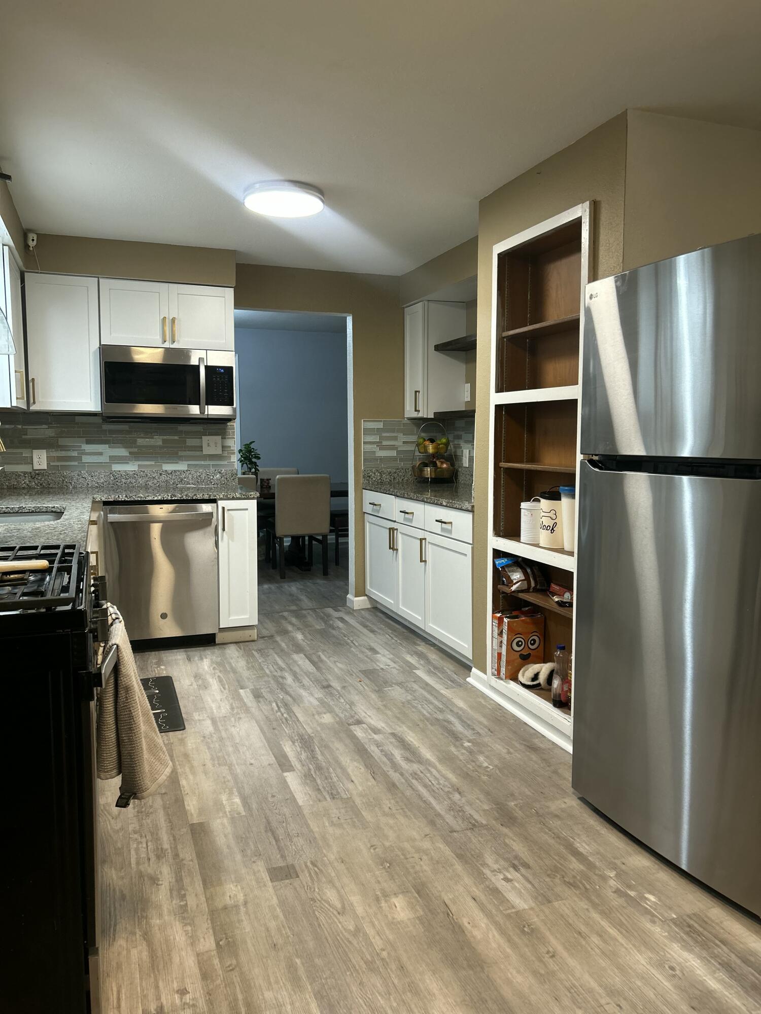 2521 Geele Avenue Sheboygan, WI 53083 - Photo 2 of 27 IMG_20251212_210208