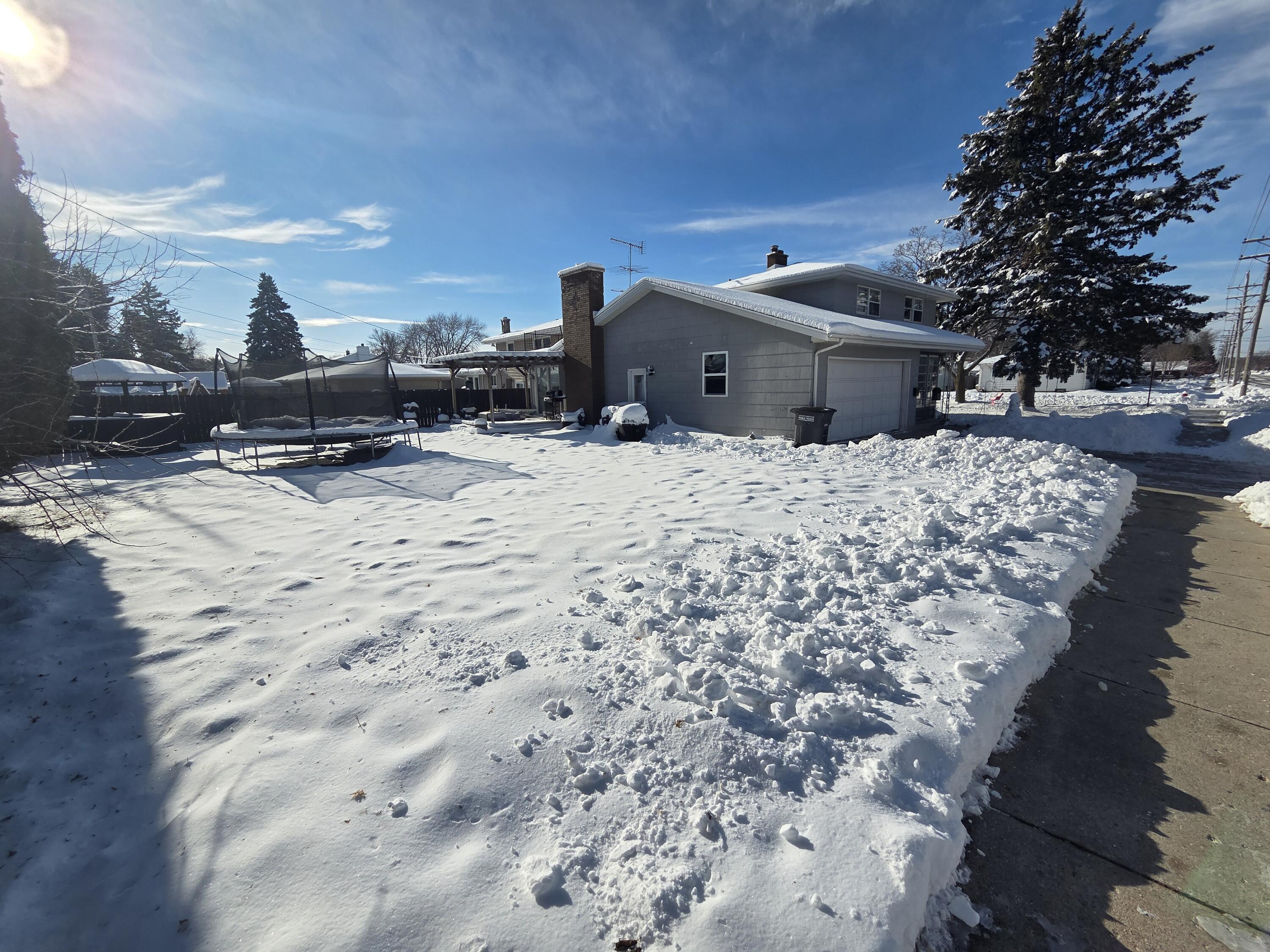 2521 Geele Avenue Sheboygan, WI 53083 - Photo 22 of 27 20251212_112329