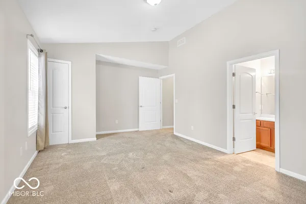 $210,000 | 1250 West Adams Hill Circle, Unit 503, Bloomington, IN 47403