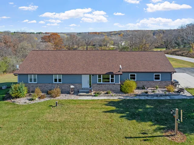 $409,900 | W8806 Hickory Drive, Greenbush, WI 53023