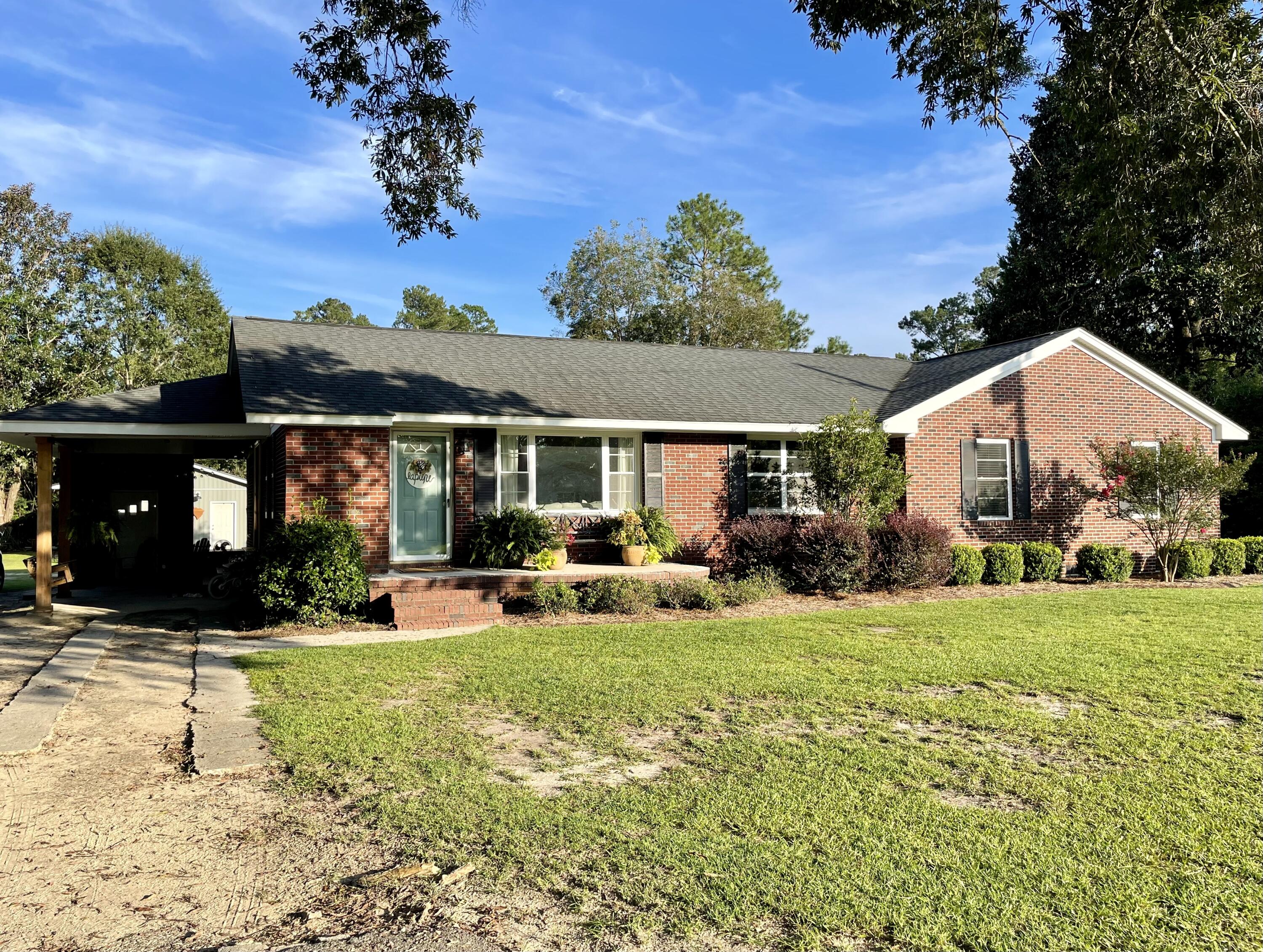 706 Sears Street St. George, SC 29477 - Photo 22 of 25 adorable front porch