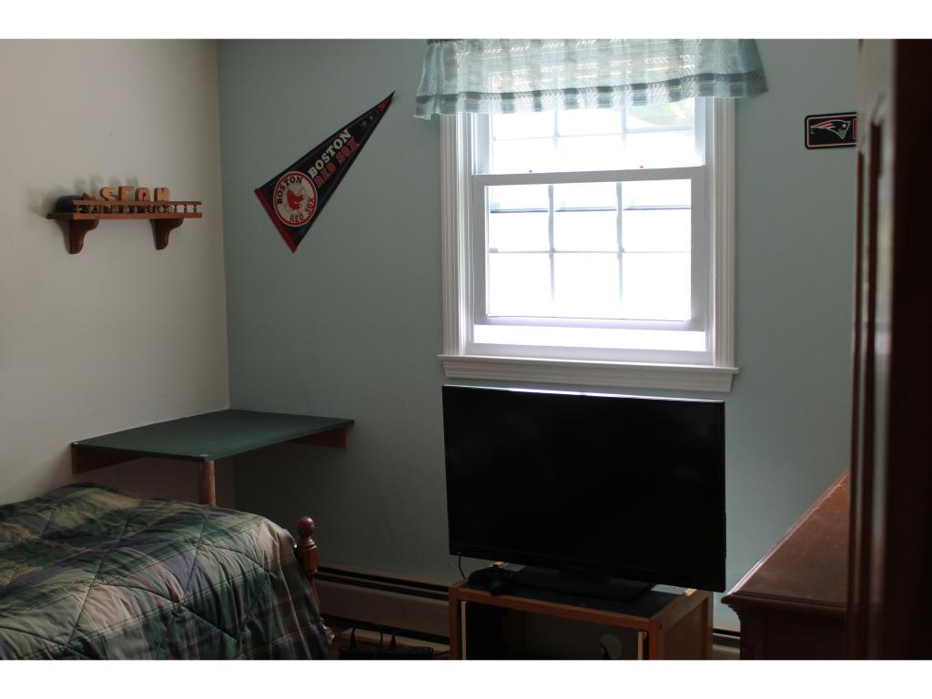 72 Chase Road Londonderry, NH 03053 - Photo 11 of 20