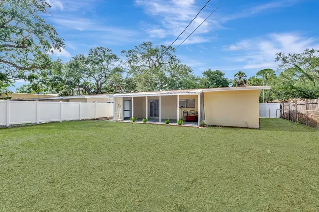 $3,500 | 4714 West Vasconia Street, Tampa, FL 33629