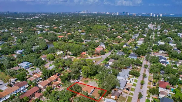 $3,200 | 4714 West Vasconia Street, Tampa, FL 33629