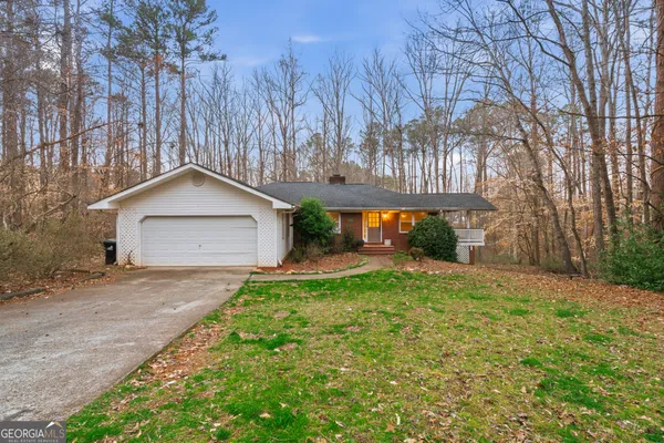 $2,400 | 140 Maple Place, Fayetteville, GA 30214