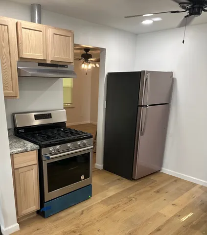 $1,700 | 380 Ivanhoe Road, Grayslake, IL 60030