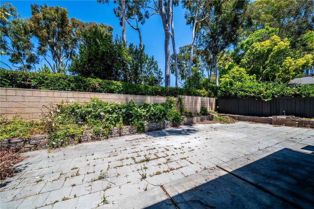 33 Rainbow Irvine, CA 92603 - Photo 44 of 45