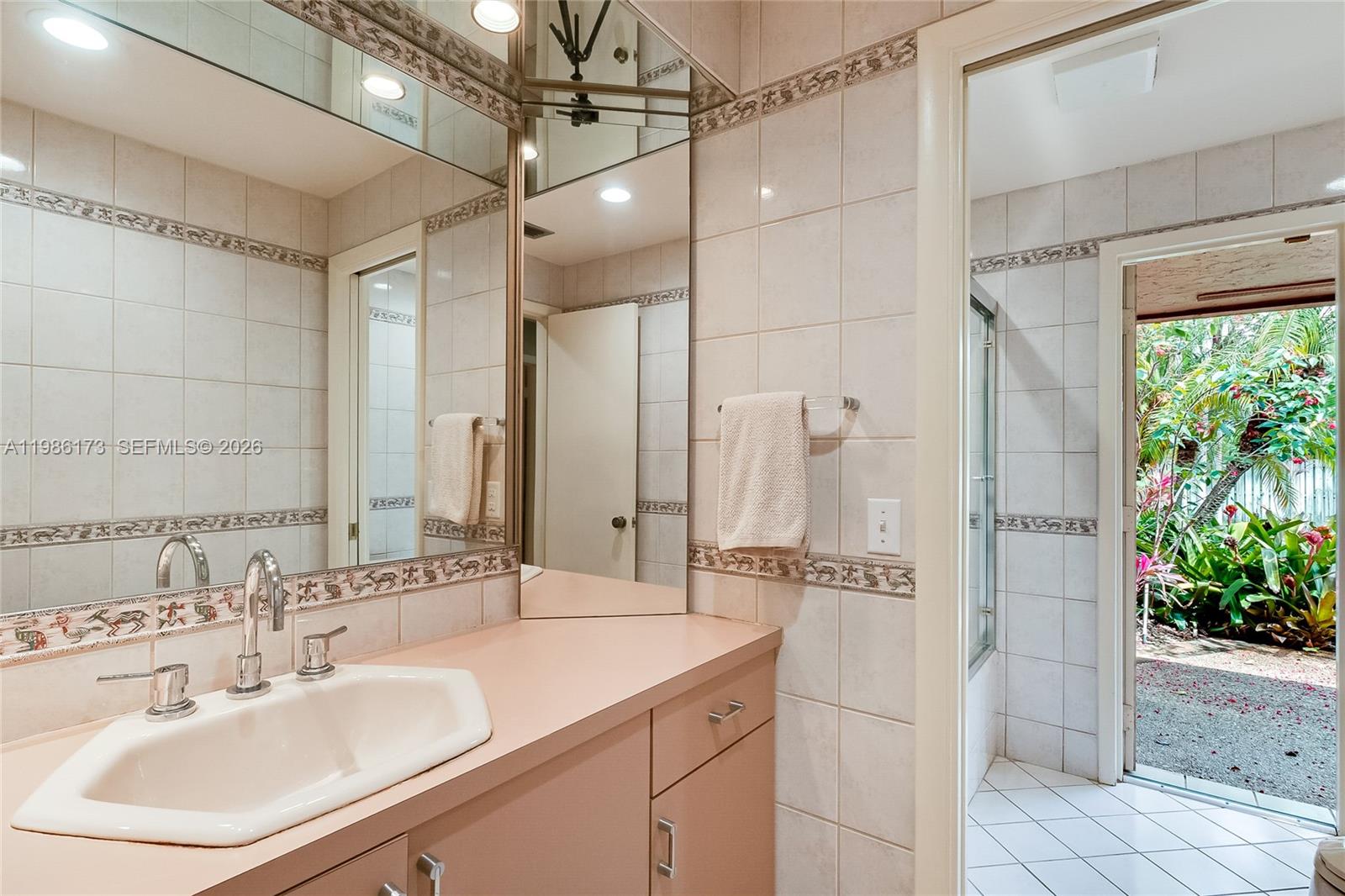 2011 Northeast 211th Terrace Miami, FL 33179 - Photo 13 of 21