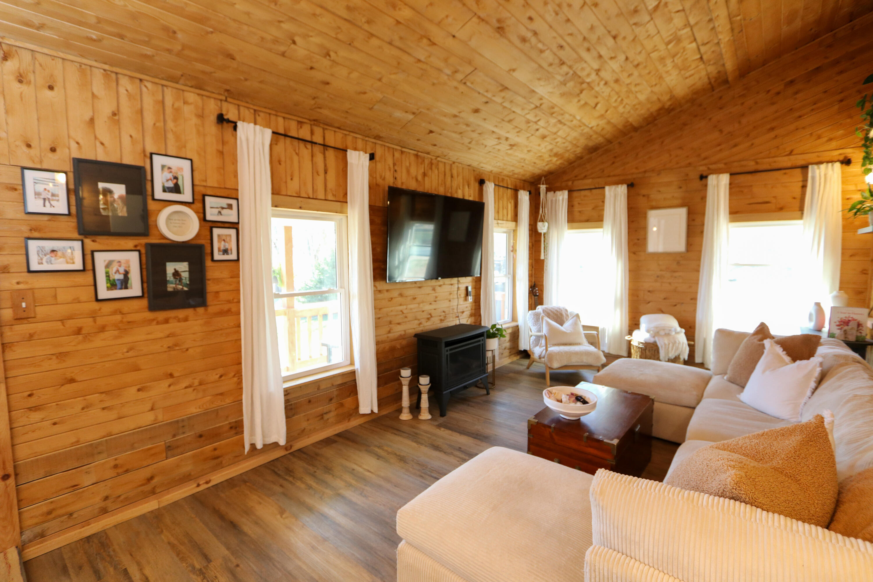 402 Fee Road Mooers, NY 12958 - Photo 9 of 34