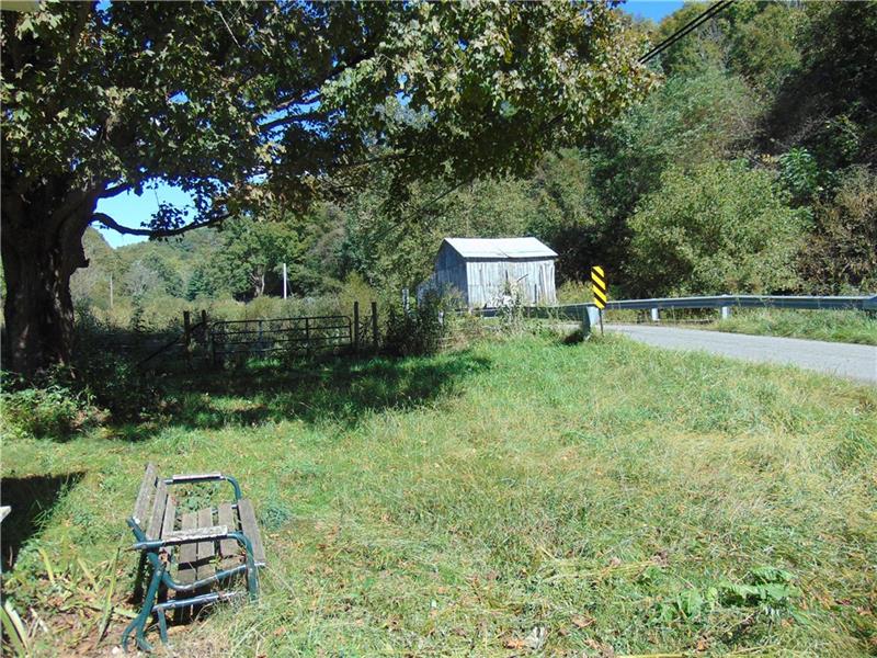 183 Church Run Road Spraggs, PA 15362 - Photo 16 of 25