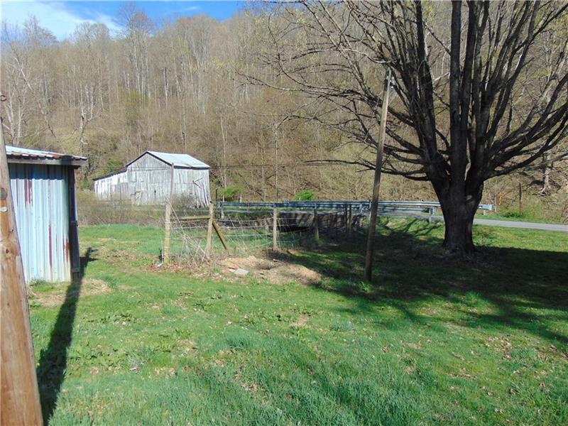 183 Church Run Road Spraggs, PA 15362 - Photo 18 of 25