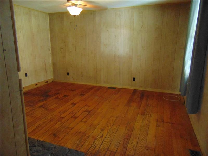 183 Church Run Road Spraggs, PA 15362 - Photo 8 of 25