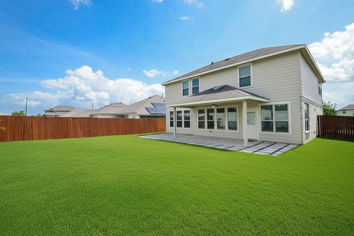 3820 Vista Grove Court Rosenberg, TX 77469 - Photo 32 of 36 Large back yard with new fence