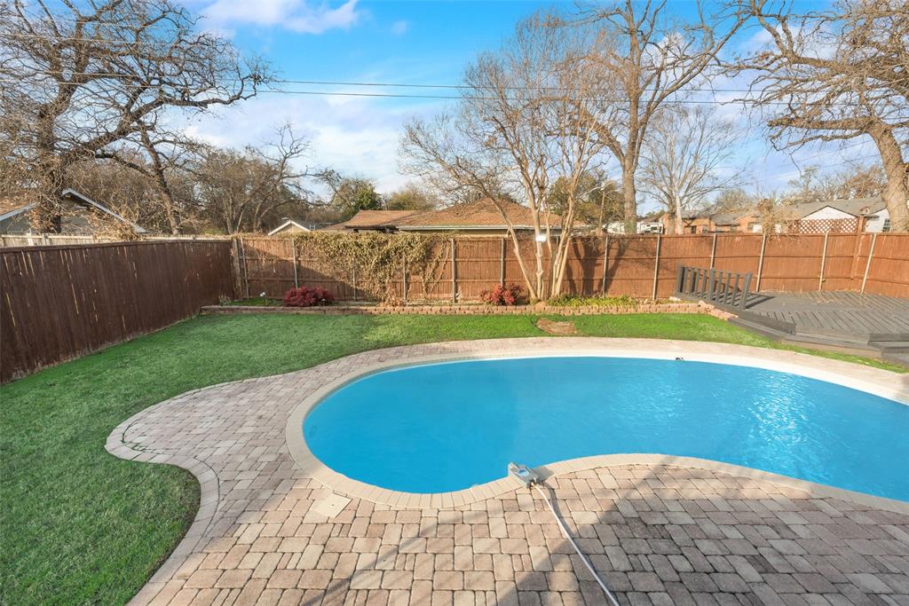 129 Senter Valley Road Irving, TX 75060 - Photo 23 of 27